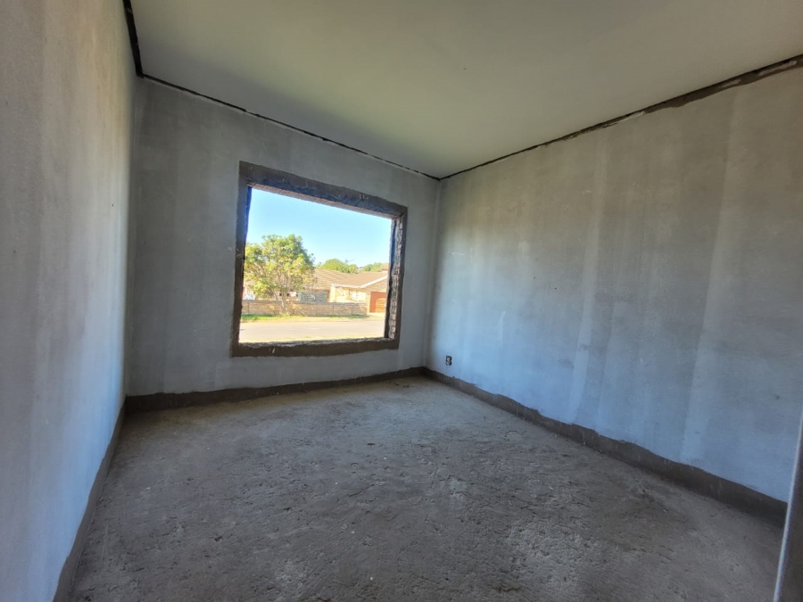 3 Bedroom Property for Sale in Wavecrest Eastern Cape